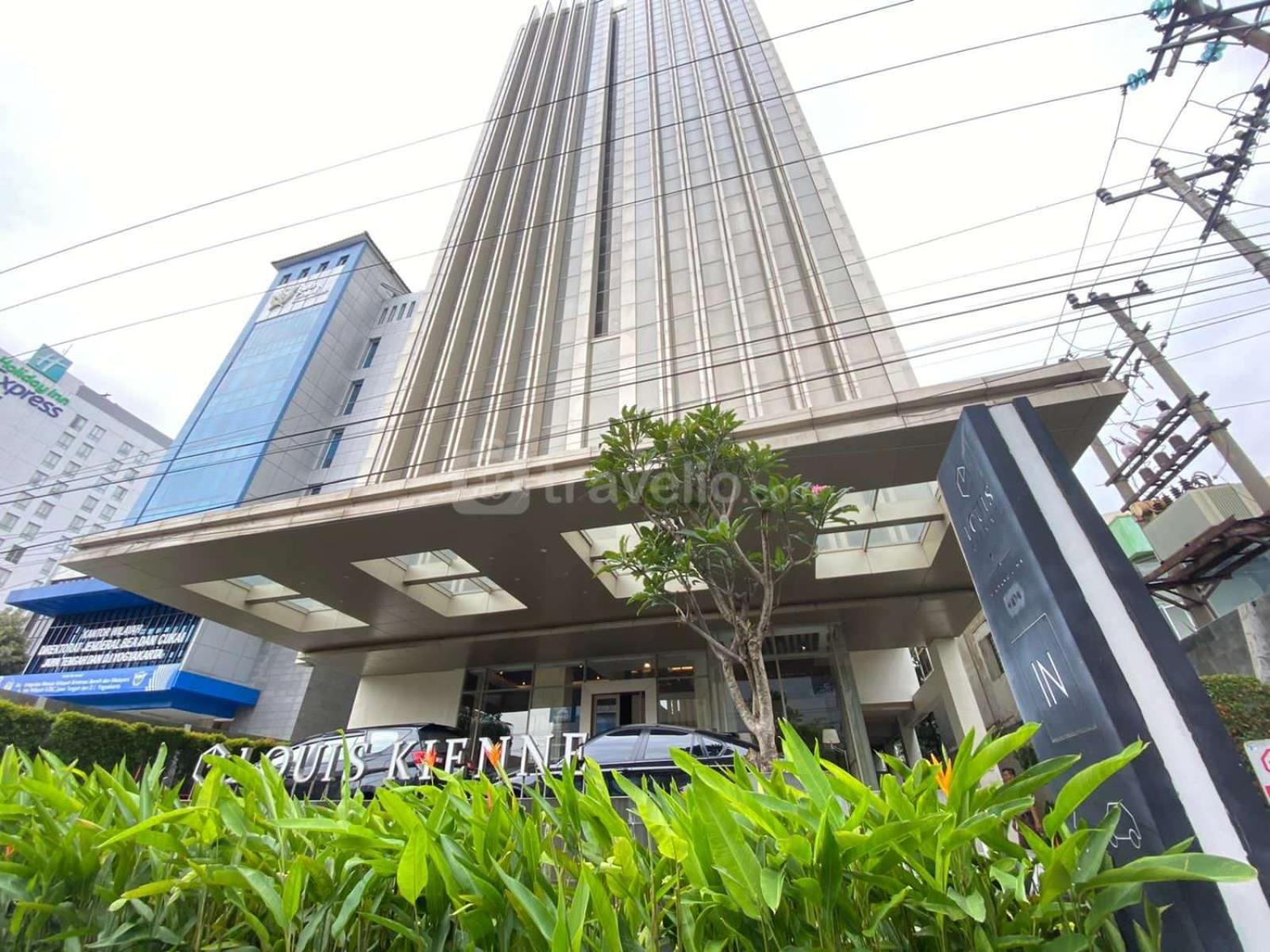 Apartemen Homey And Comfort Living Warhol
