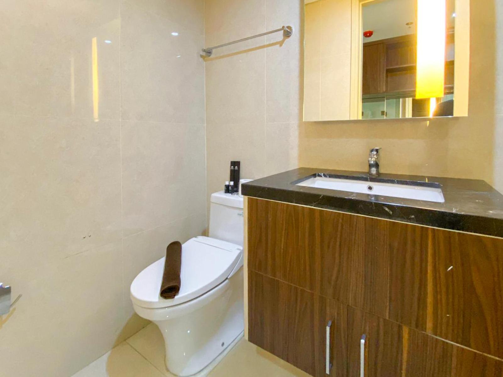 Homey And Comfort Living Warhol Apartemen Semarang
